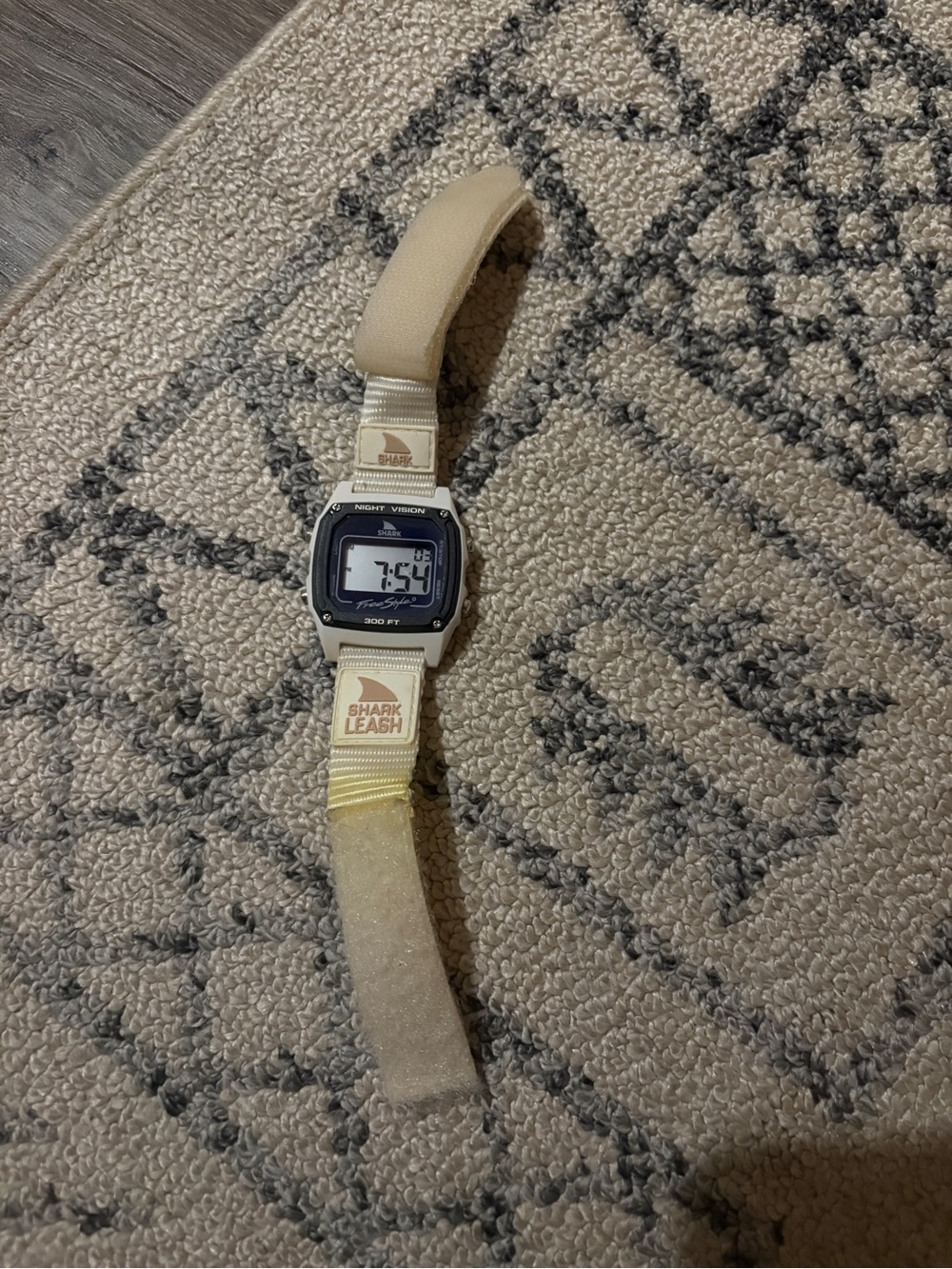 Digital Sport Watch in Cream